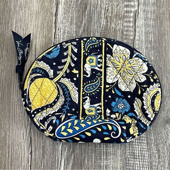 Vera Bradley Handbags - Vera Bradley Small Makeup Bag